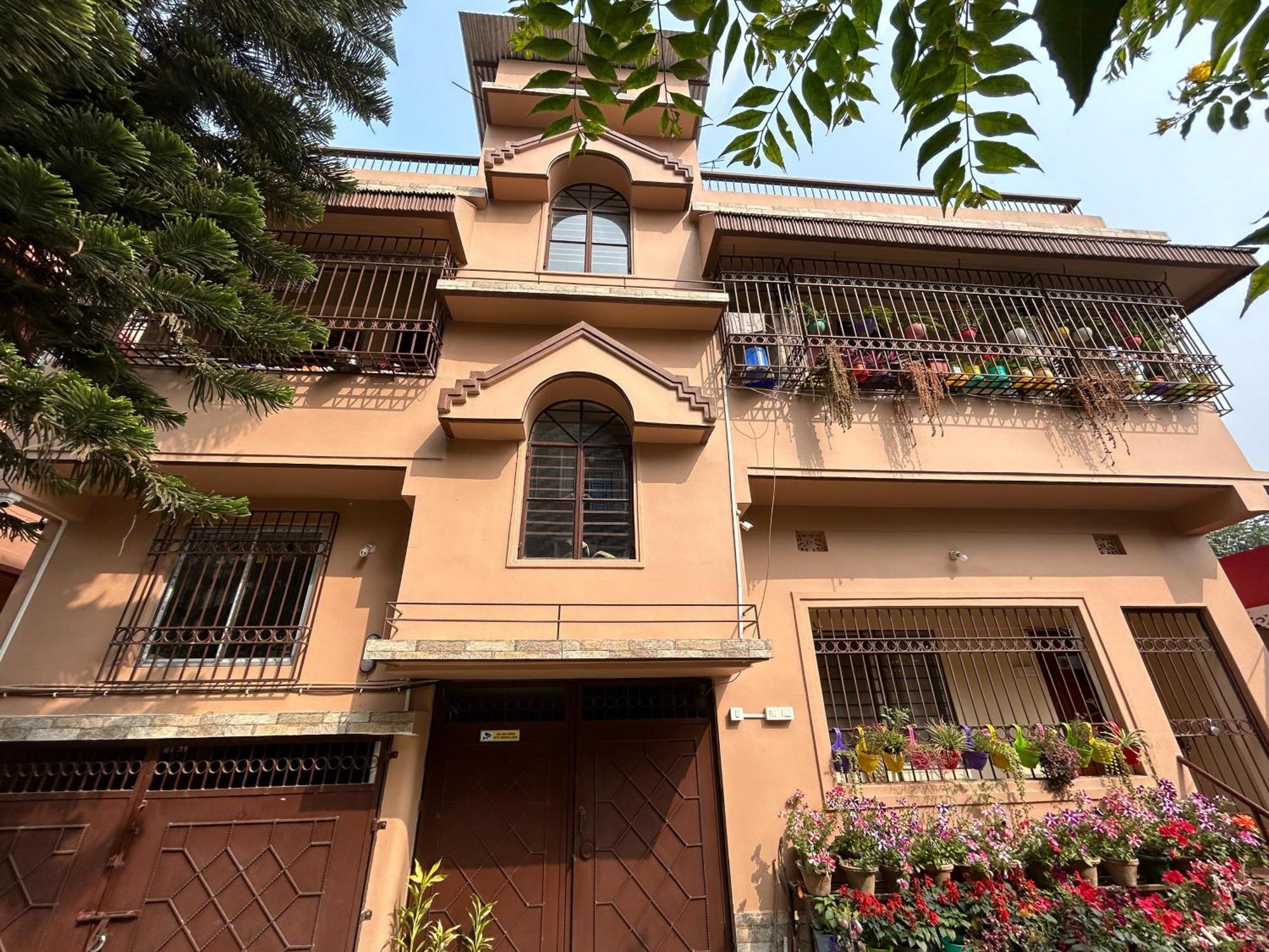 Mulaqat Homestay Siliguri Extérieur photo